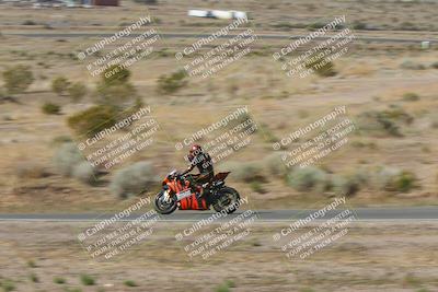 media/Apr-20-2025-AHRMA (Sun) [[393a79c373]]/Race/Group 11 early race/Turn 4b/